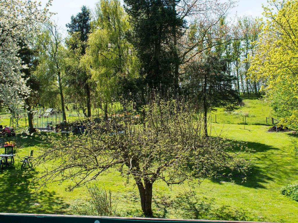 Pyttegarden Apartments Gudhjem Exterior foto
